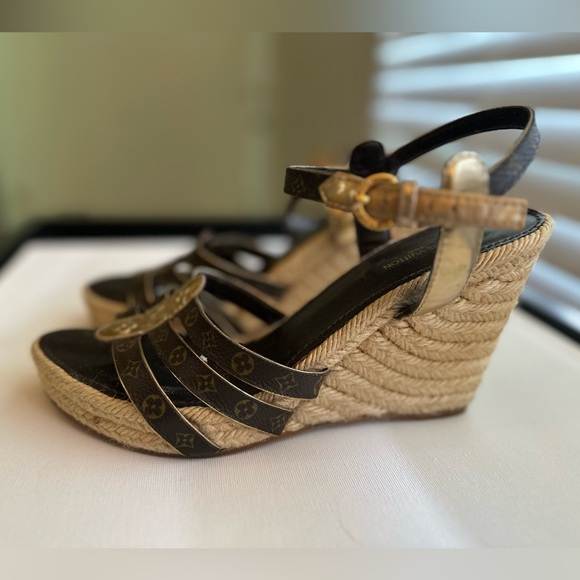 Louis Vuitton Espadrilles size 39.5, Size 9 - Picture 2 of 2